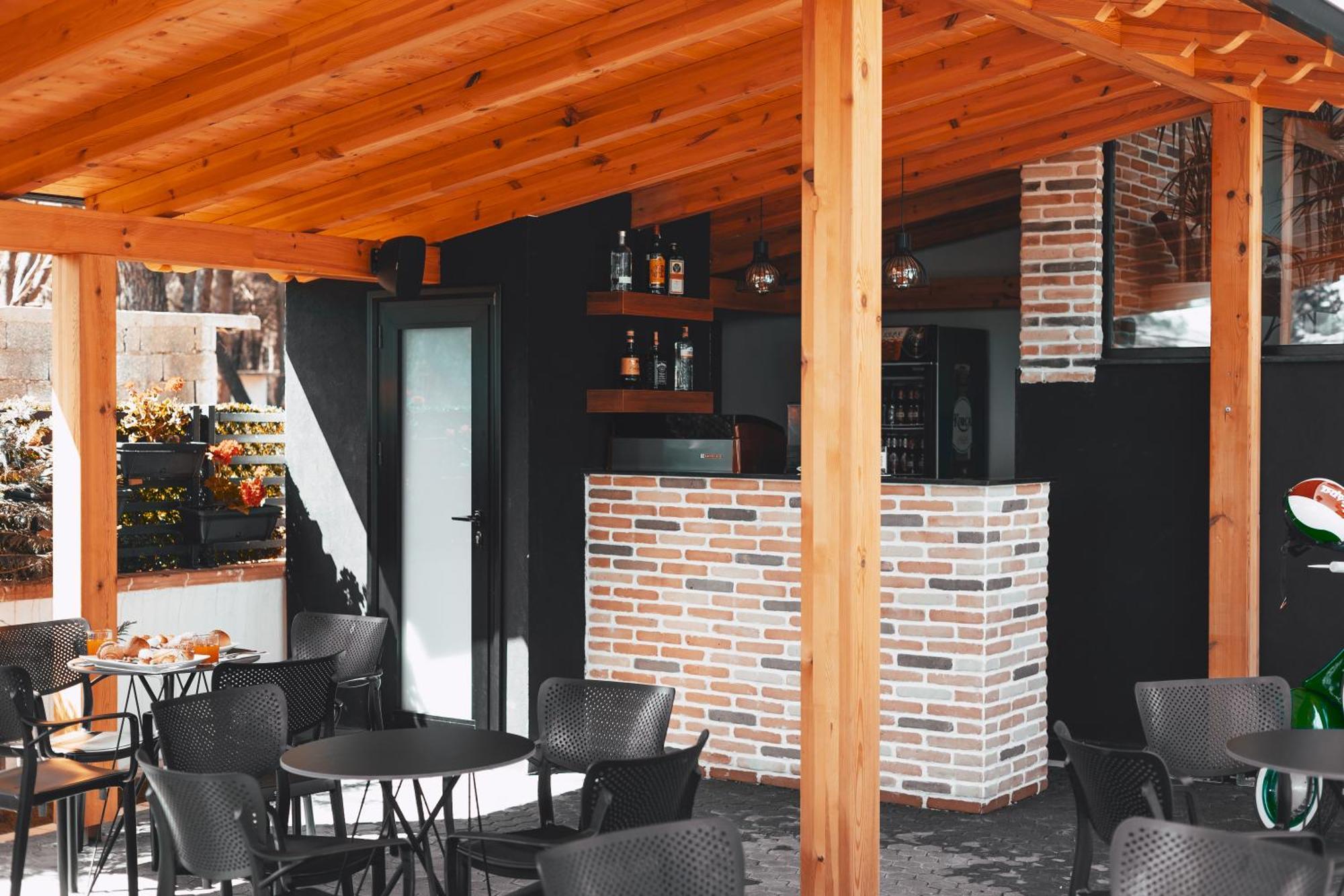 Hotel Beke Vlorë エクステリア 写真
