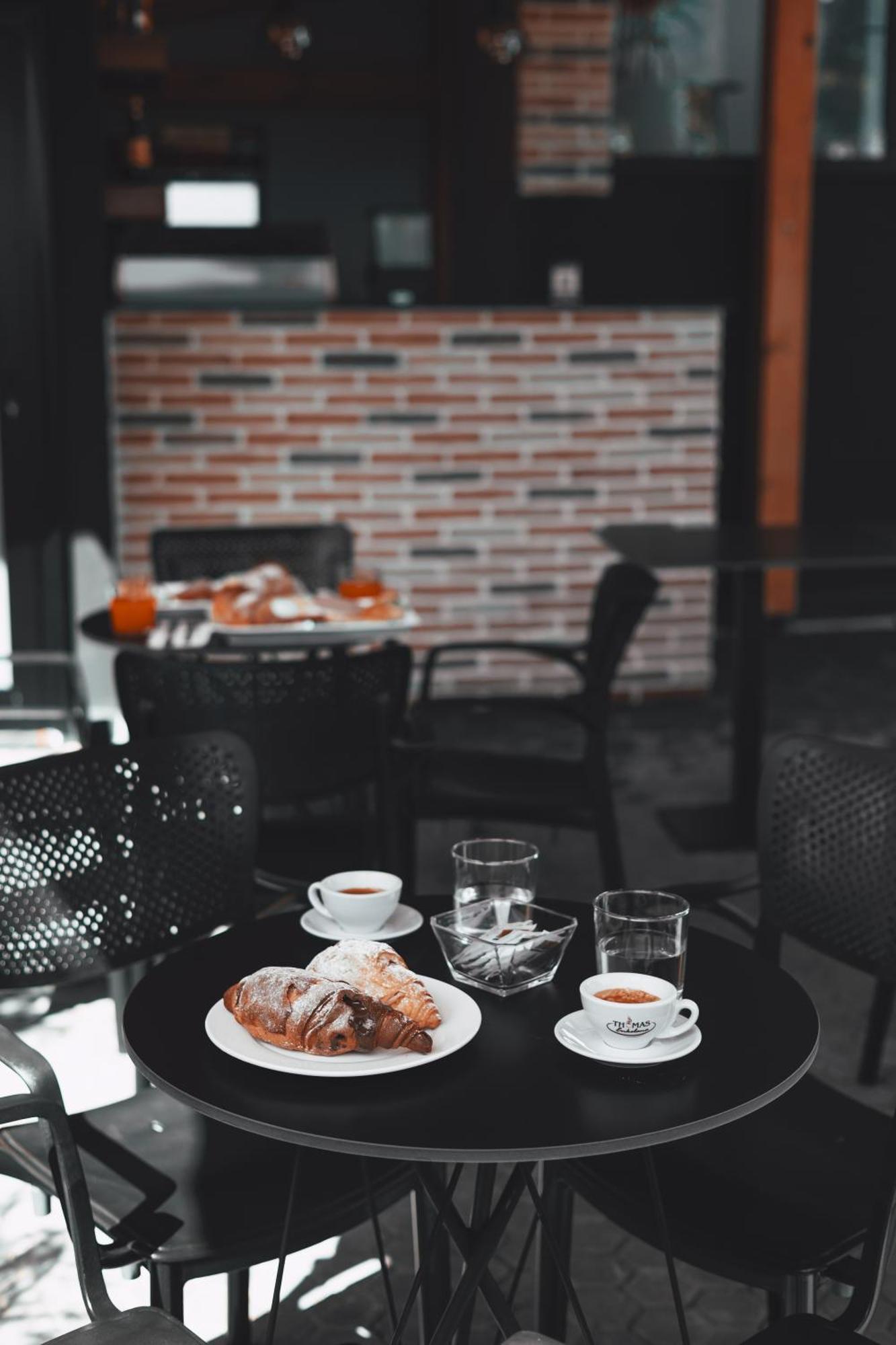 Hotel Beke Vlorë エクステリア 写真