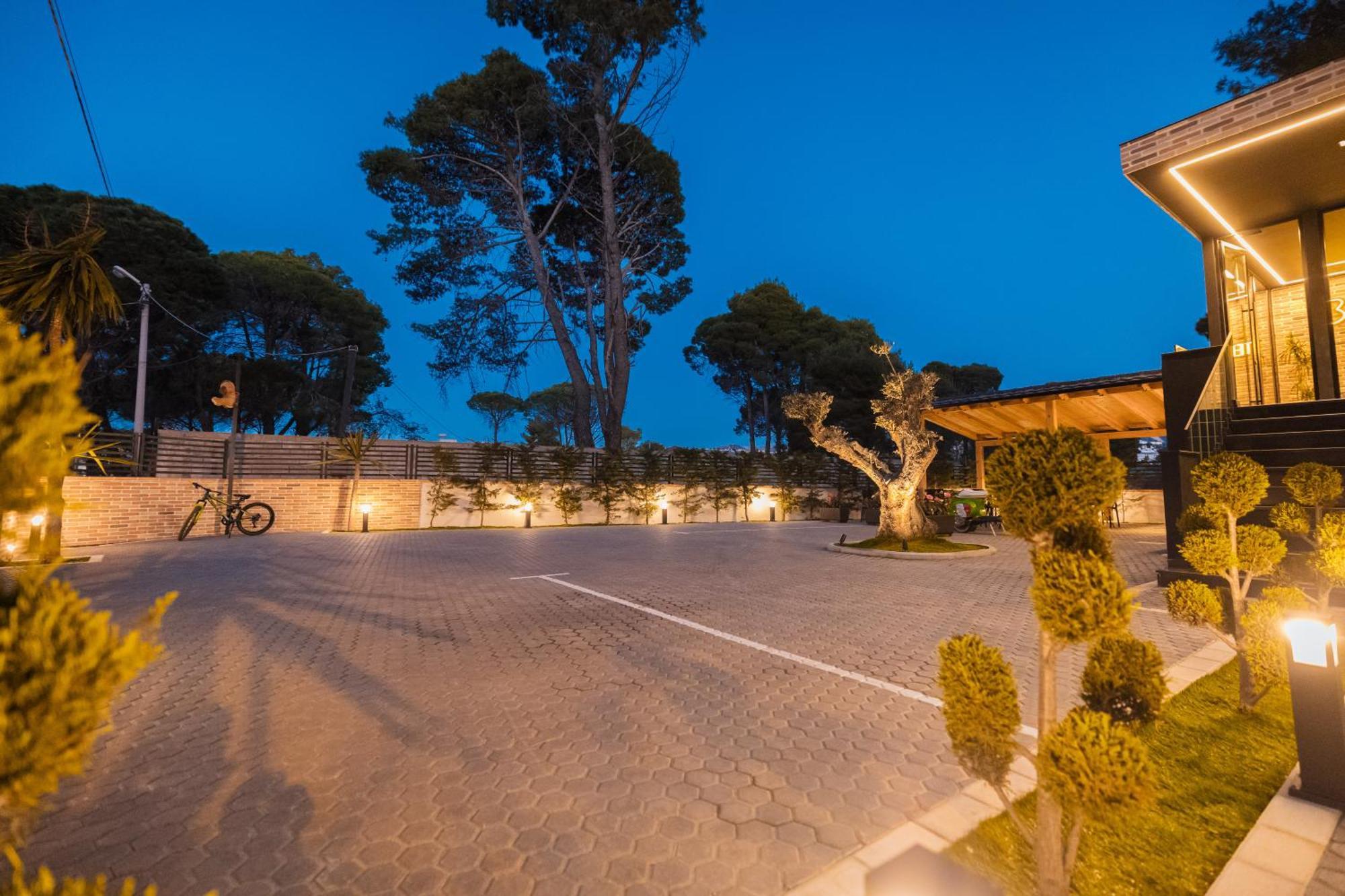 Hotel Beke Vlorë エクステリア 写真