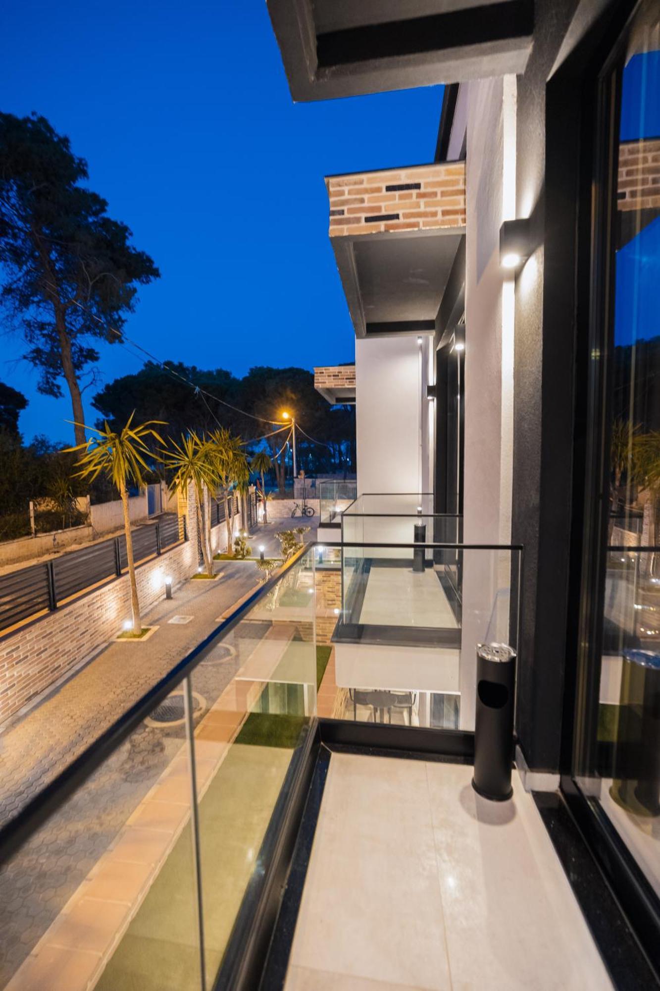 Hotel Beke Vlorë エクステリア 写真