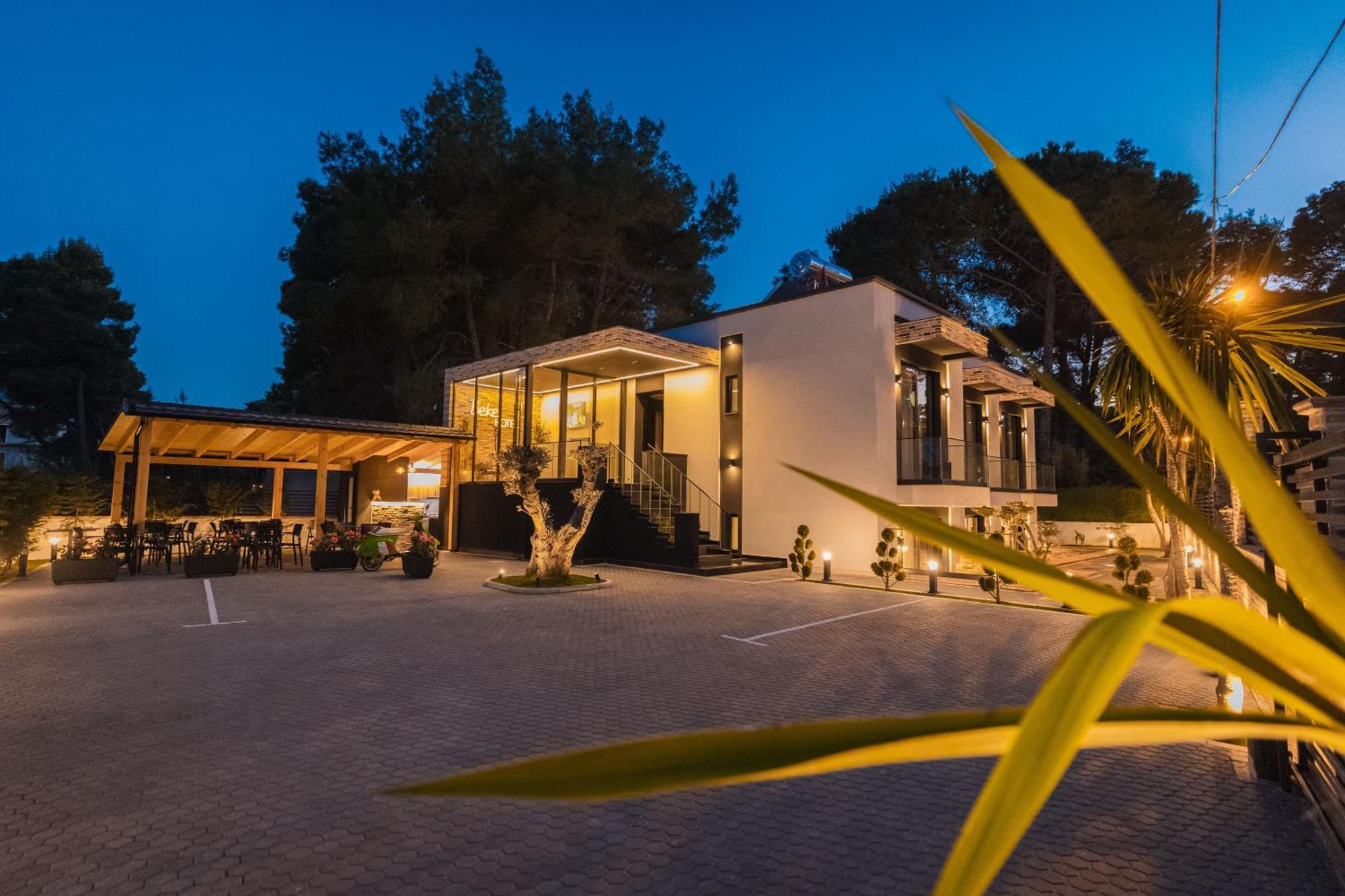 Hotel Beke Vlorë エクステリア 写真