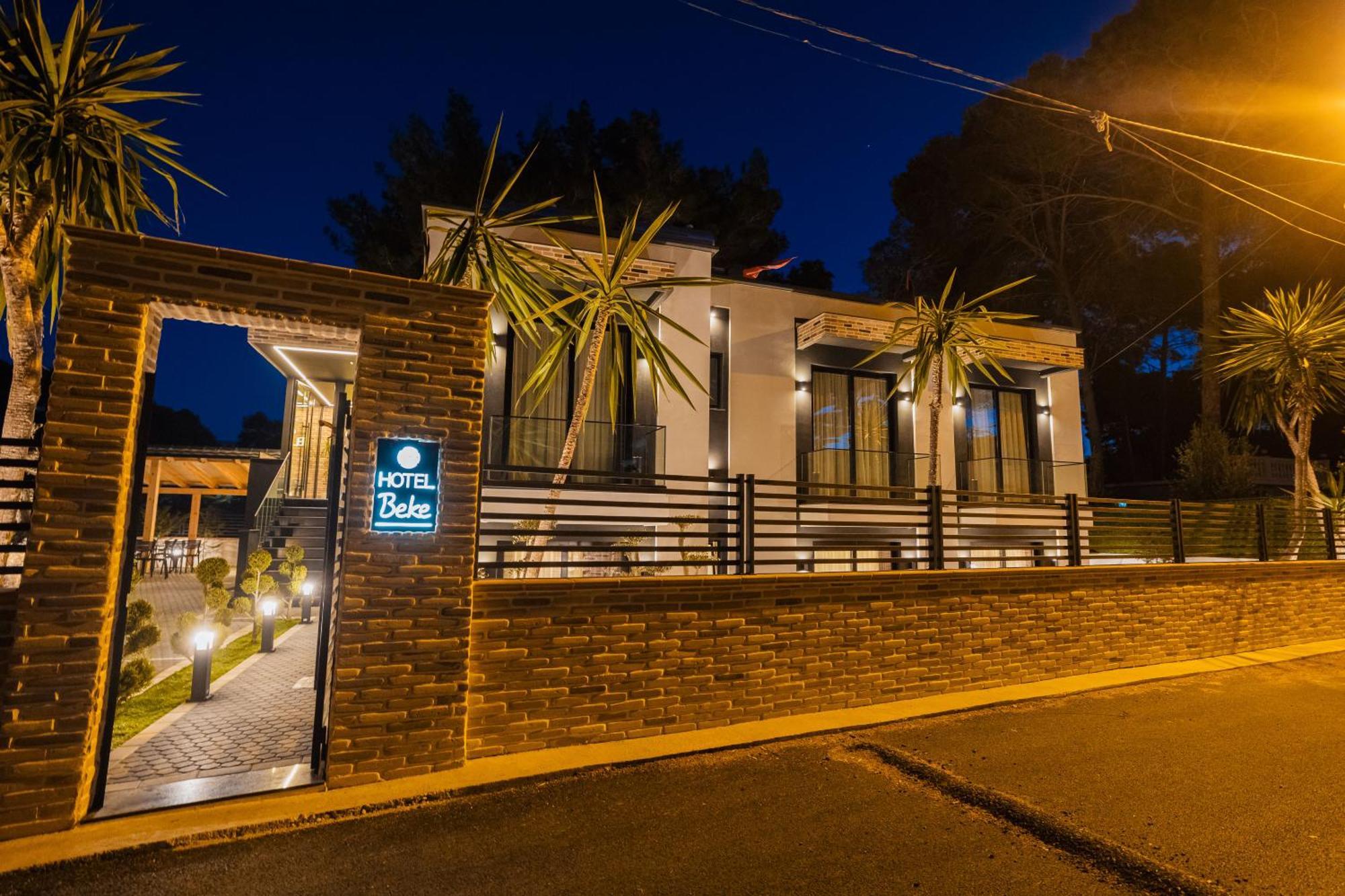 Hotel Beke Vlorë エクステリア 写真