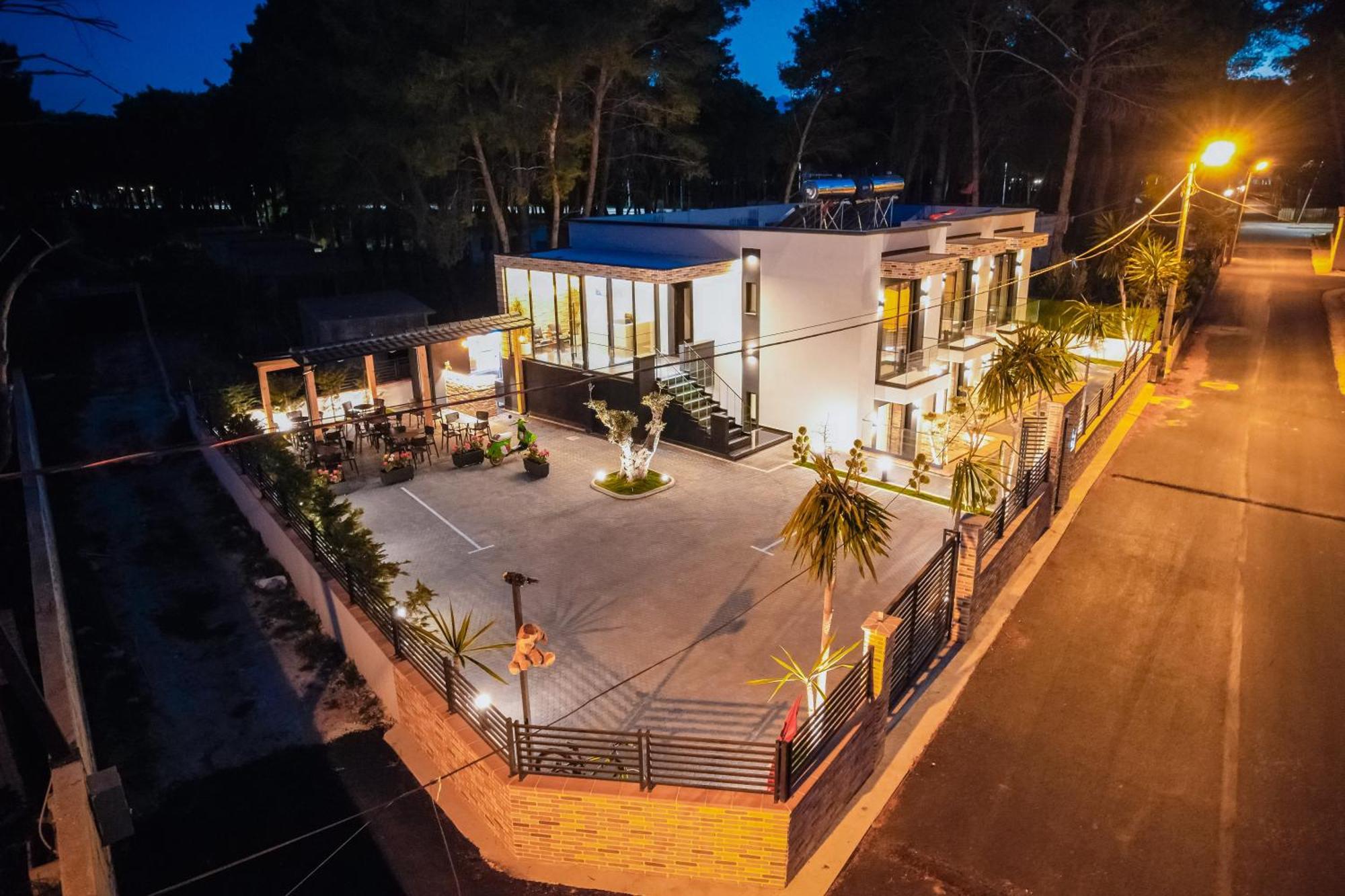 Hotel Beke Vlorë エクステリア 写真