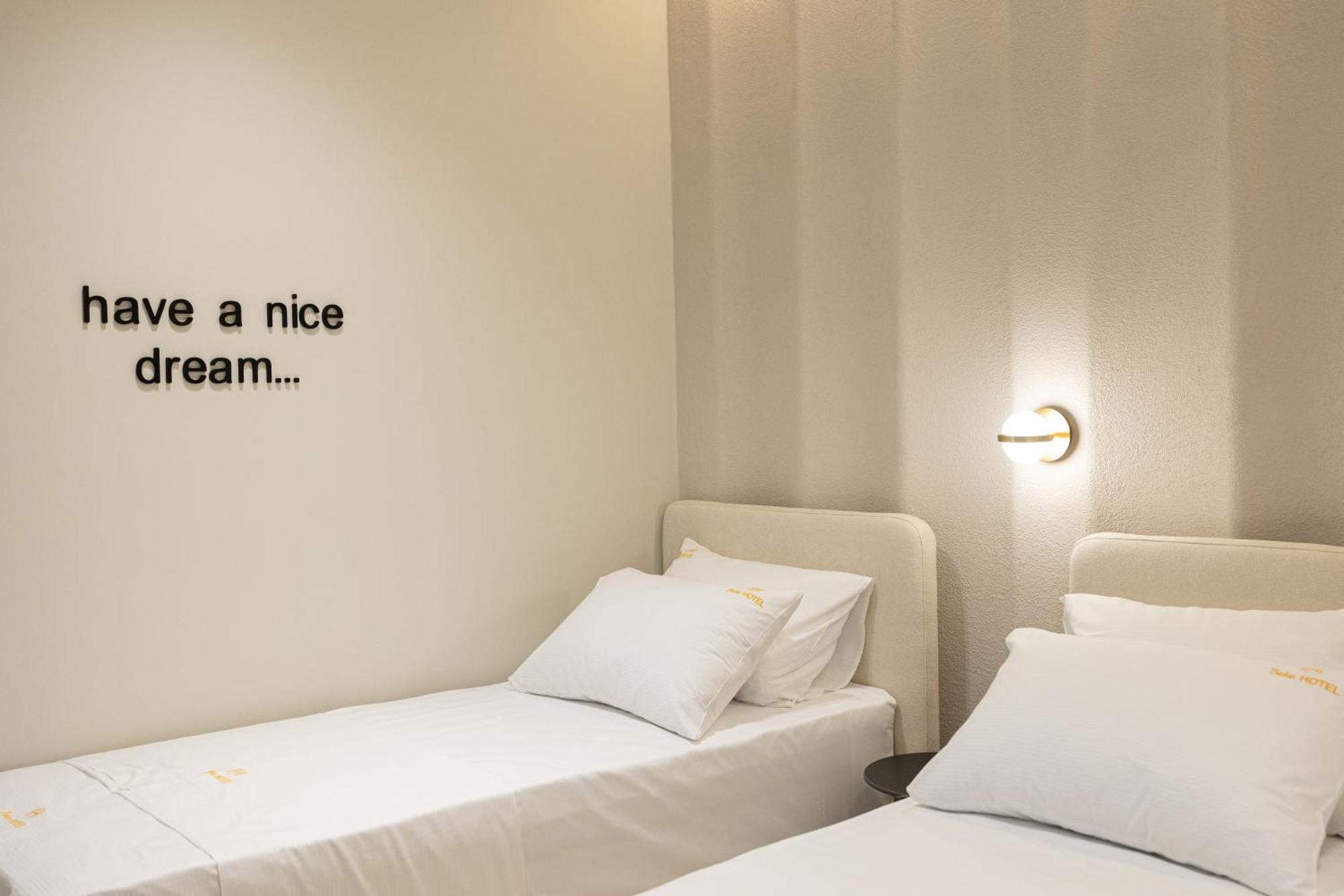 Hotel Beke Vlorë エクステリア 写真